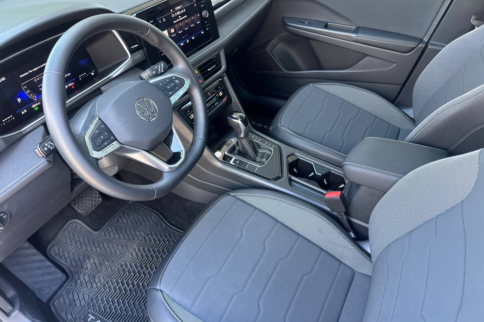 Certified 2026 Volkswagen Taos SE FWD image 10