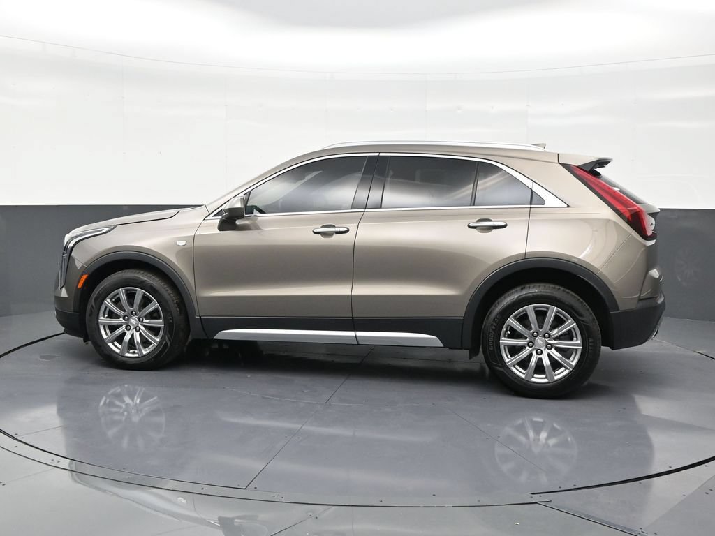 Used 2020 Cadillac XT4 Premium Luxury FWD image 2