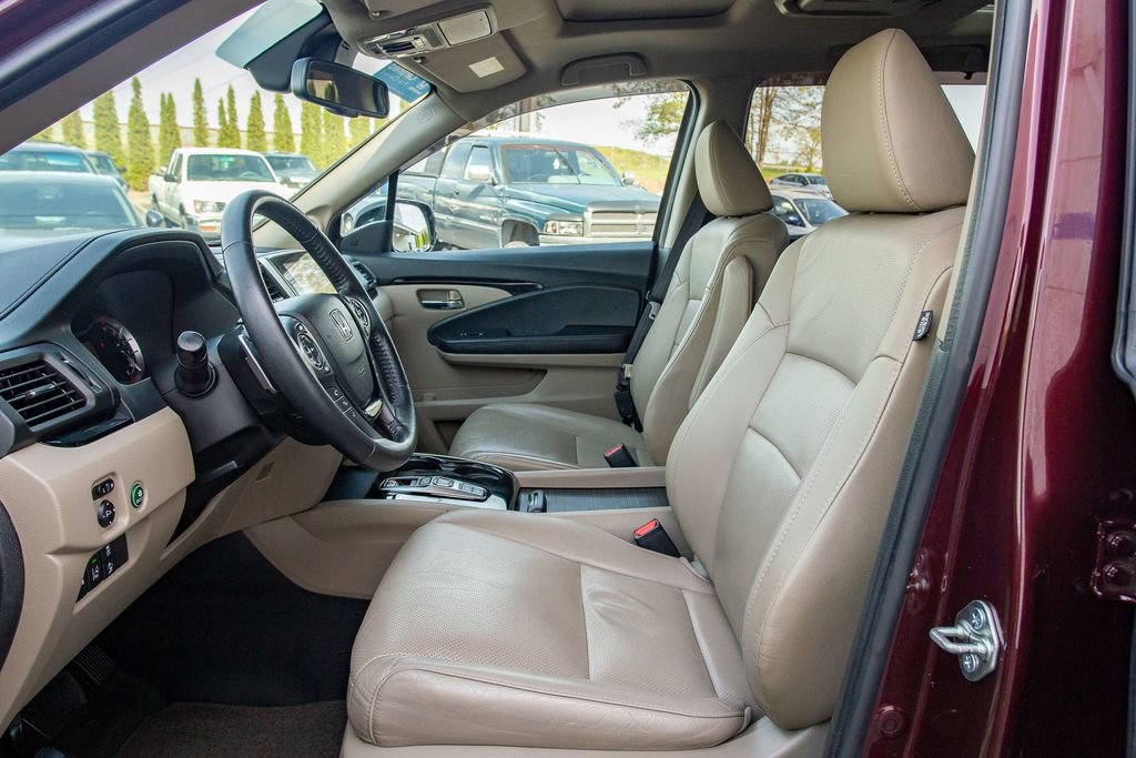 Used 2016 Honda Pilot Elite image 32