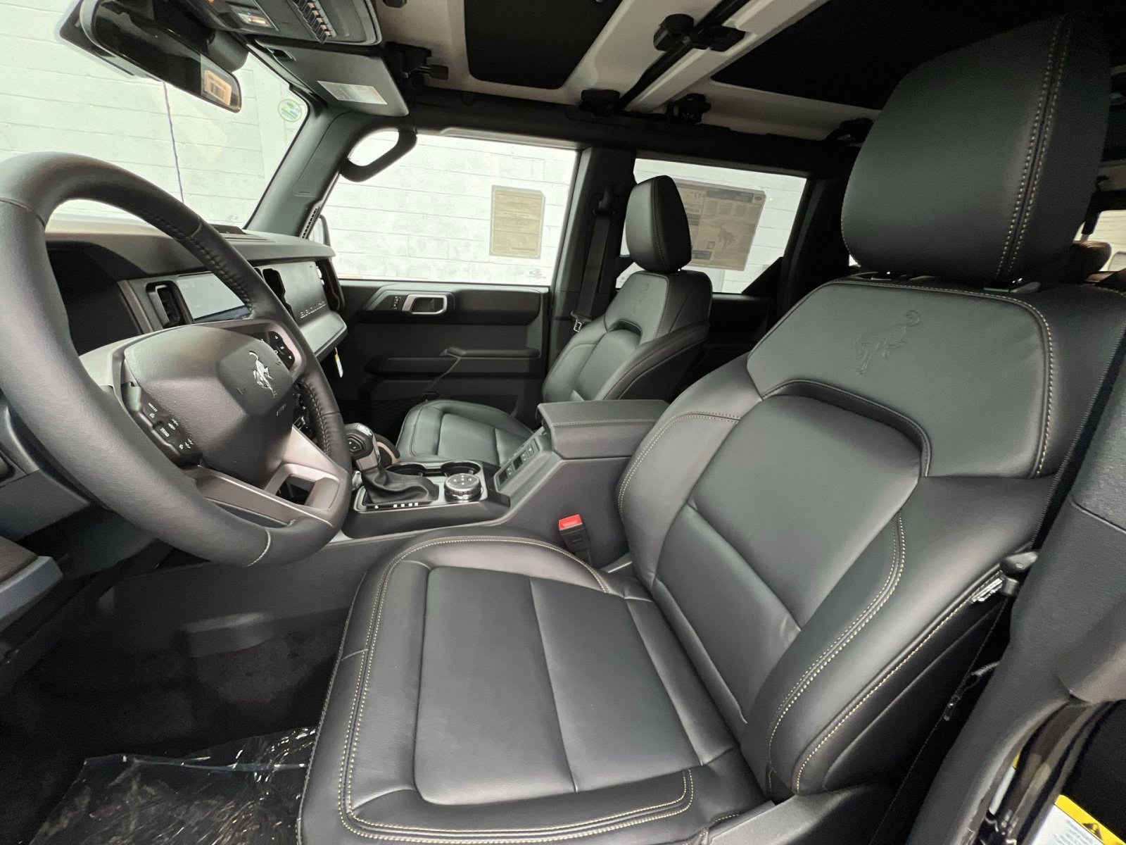 New 2026 Ford Bronco Badlands AWD/4WD image 13