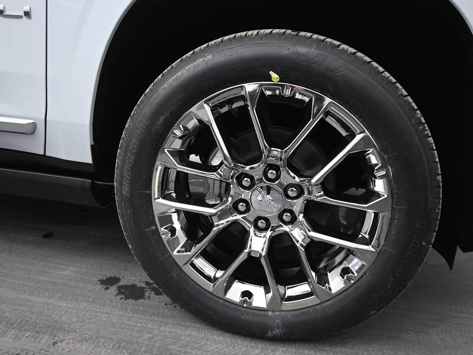 New 2026 GMC Yukon XL Denali w/ Denali Reserve Package image 10