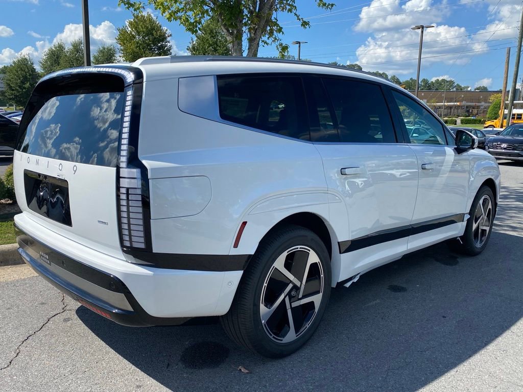 New 2026 Hyundai Ioniq 9 Limited image 8