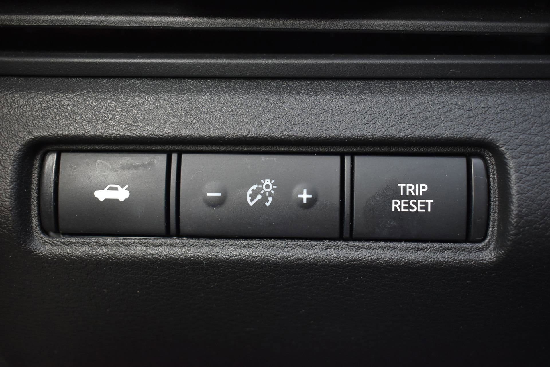 Used 2024 Nissan Altima 2.5 SV FWD image 19