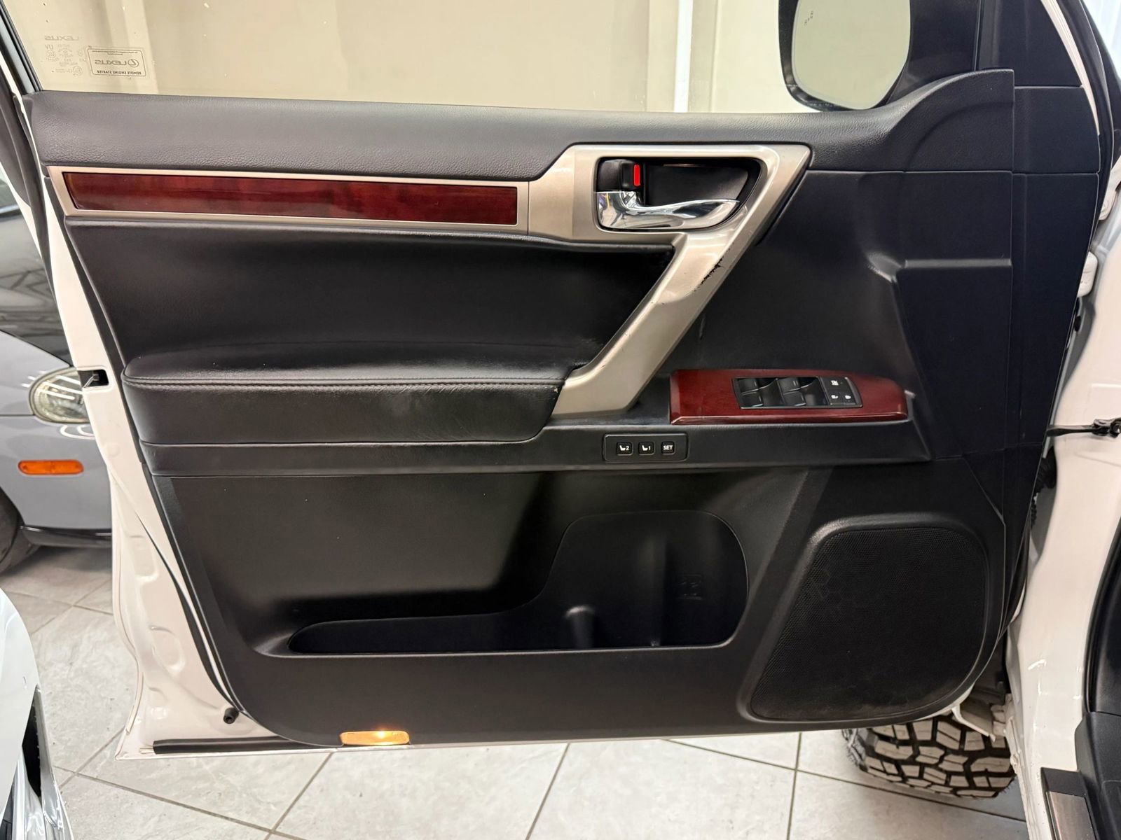 Used 2015 Lexus GX 460 Luxury image 15