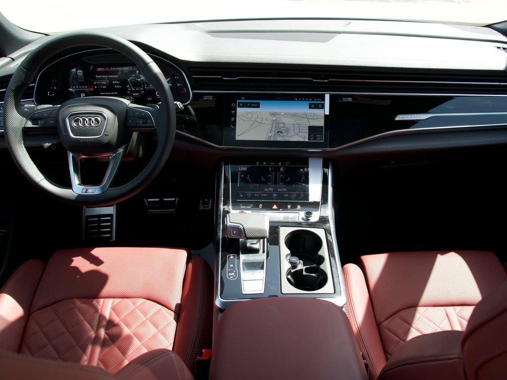 Used 2026 Audi SQ8 Premium Plus AWD/4WD image 12