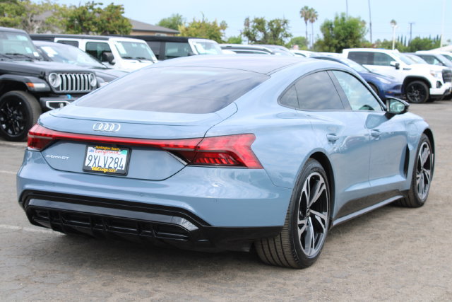 Used 2023 Audi e-tron GT Premium Plus w/ Performance Package AWD/4WD image 5