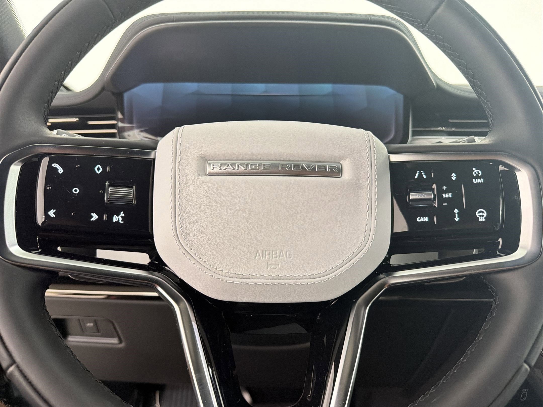 New 2026 Land Rover Range Rover Sport SE AWD/4WD image 14