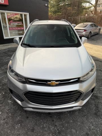 Used 2019 Chevrolet Trax LT w/ LT Convenience Package image 9