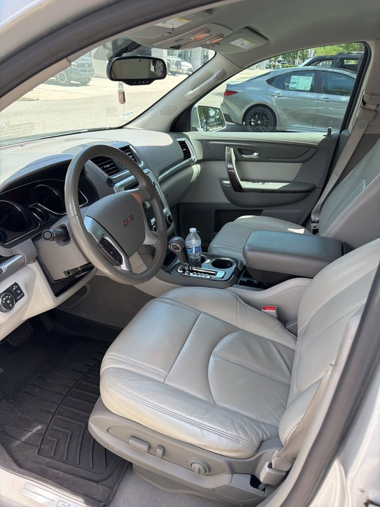 Used 2014 GMC Acadia SLT FWD image 3