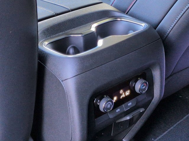 New 2026 Chevrolet Traverse Z71 w/ Driver Confidence Package image 22