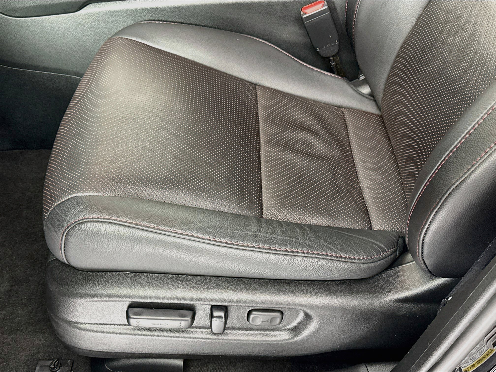 Certified 2025 Honda Passport Black Edition image 19