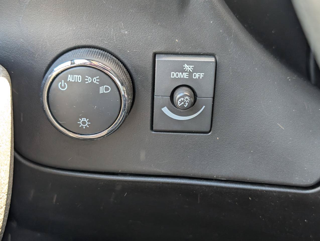 Used 2021 Chevrolet Express 2500 w/ Driver Convenience Package RWD image 17
