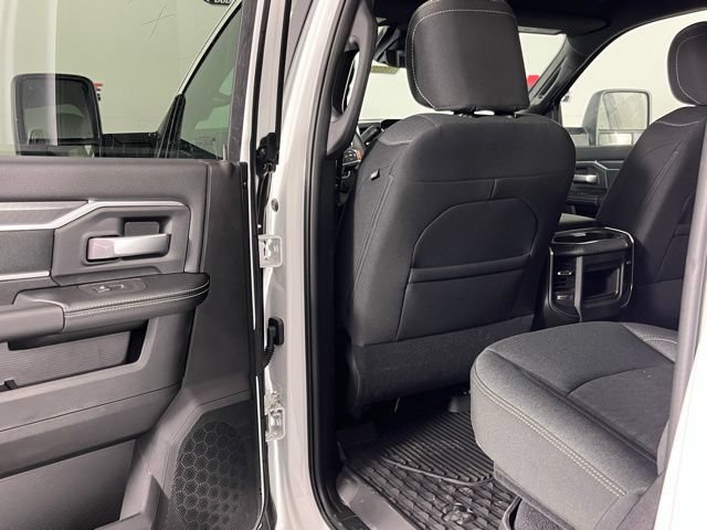 New 2026 RAM 2500 Big Horn AWD/4WD image 25