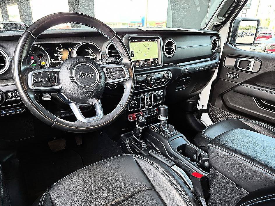 Used 2022 Jeep Wrangler Unlimited Rubicon 4xe w/ Steel Bumper Group AWD/4WD image 28
