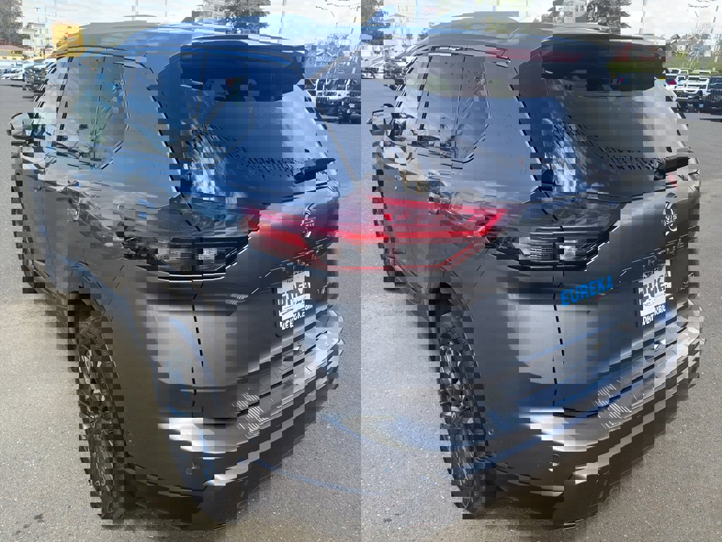 Used 2025 Nissan Rogue SL w/ Tech Package image 19