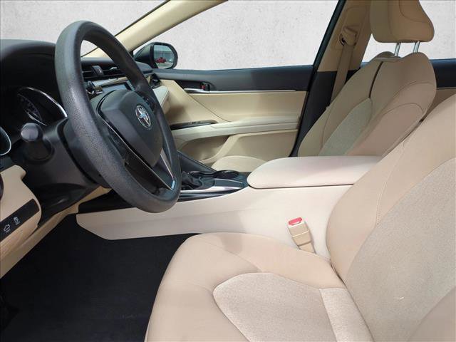 Used 2020 Toyota Camry LE FWD image 15