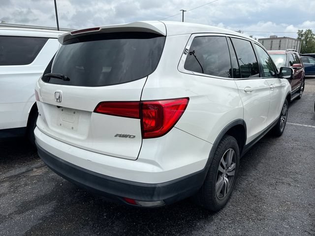 Used 2017 Honda Pilot EX image 3