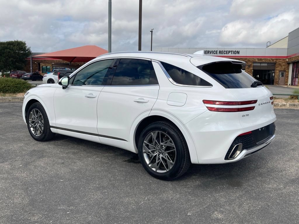 Used 2025 Genesis GV70 2.5T AWD/4WD image 7