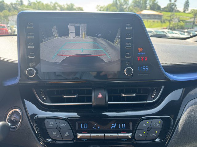 Used 2019 Toyota C-HR XLE FWD image 15
