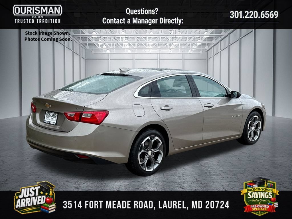 Used 2024 Chevrolet Malibu LT FWD image 2