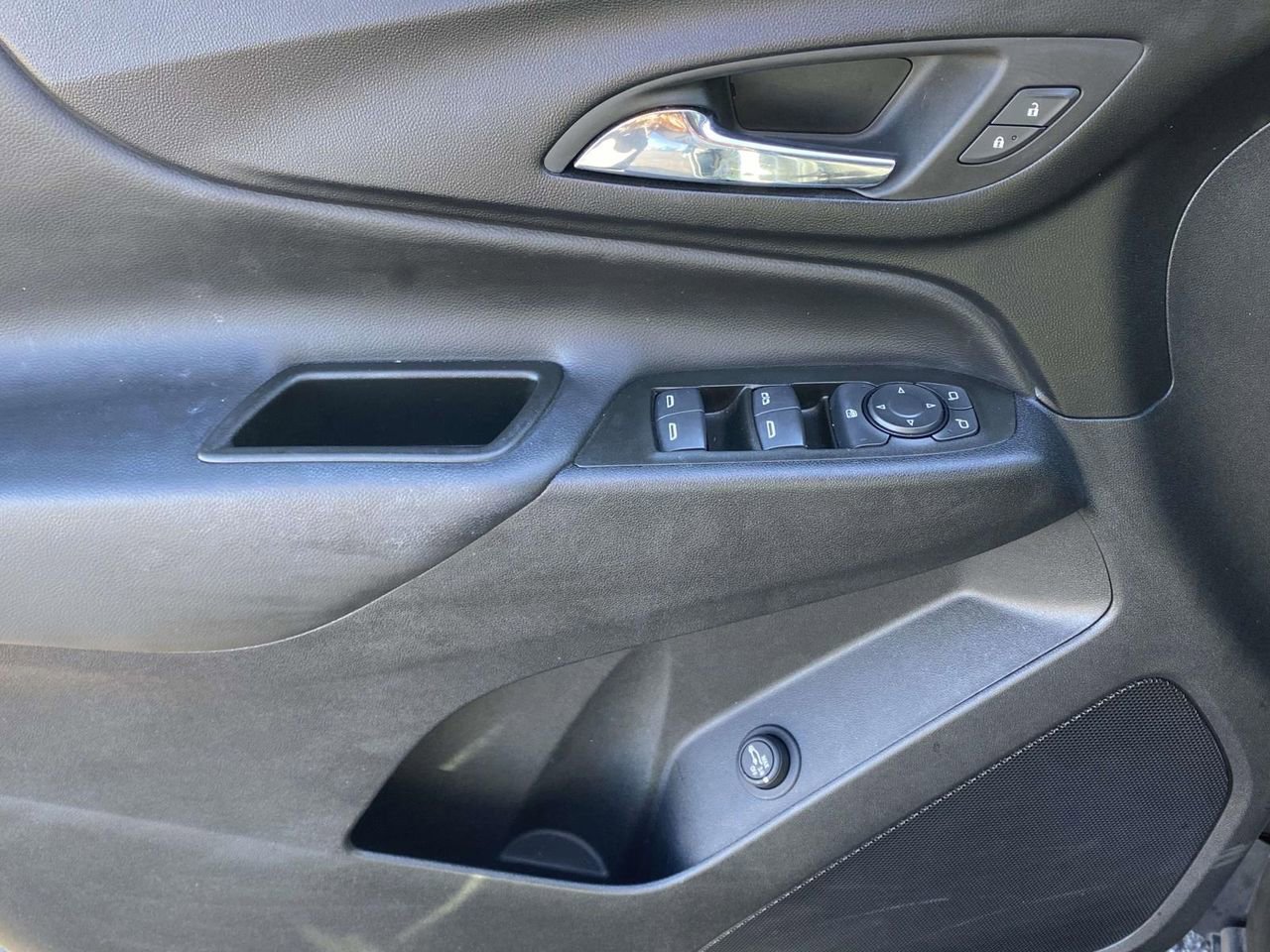 Used 2023 Chevrolet Equinox LT image 15