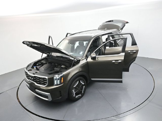 Used 2023 Kia Telluride S FWD image 53