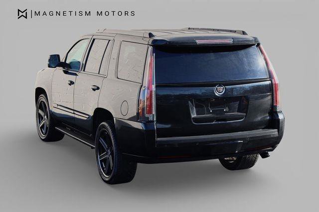 Used 2015 Cadillac Escalade Luxury AWD/4WD image 9