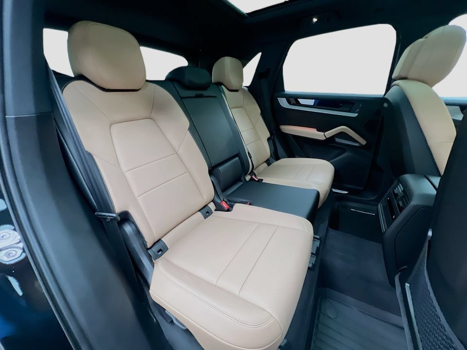 New 2026 Porsche Cayenne AWD/4WD image 29