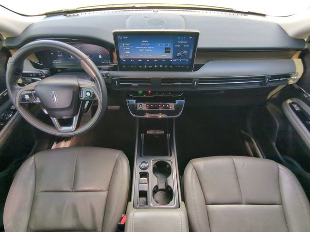 Used 2023 Lincoln Corsair Reserve image 18