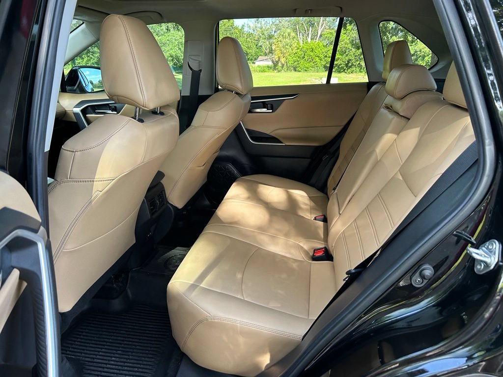 Certified 2022 Toyota RAV4 XLE Premium FWD image 14