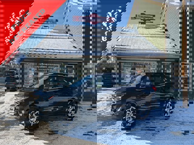 Used 2020 Chevrolet Equinox LT w/ Driver Convenience Package image 1