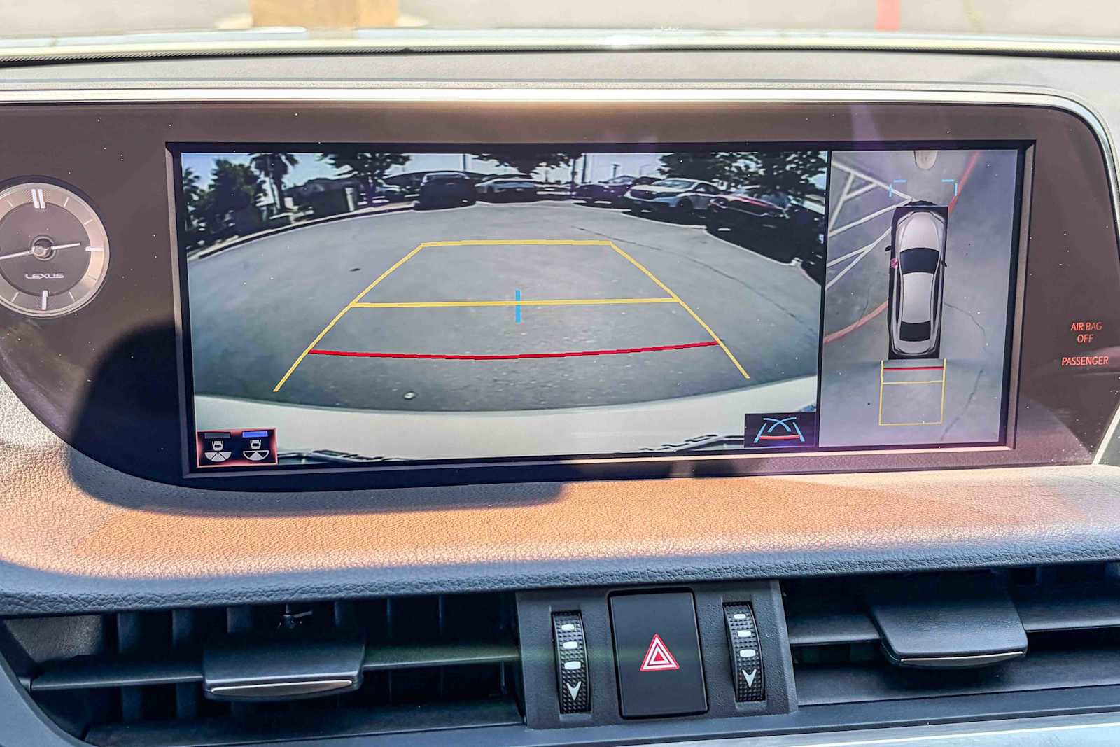 Used 2021 Lexus ES 300h w/ Accessory Package FWD image 24