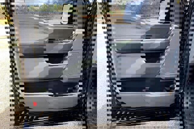 Used 2022 Ford F150 XLT w/ Trailer Tow Package image 22