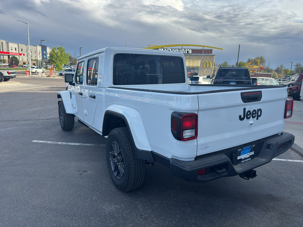 New 2026 Jeep Gladiator Sport AWD/4WD image 3