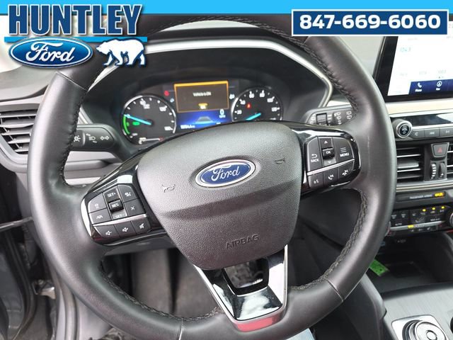 Used 2022 Ford Escape SE w/ SE Sport Appearance Package AWD/4WD image 8