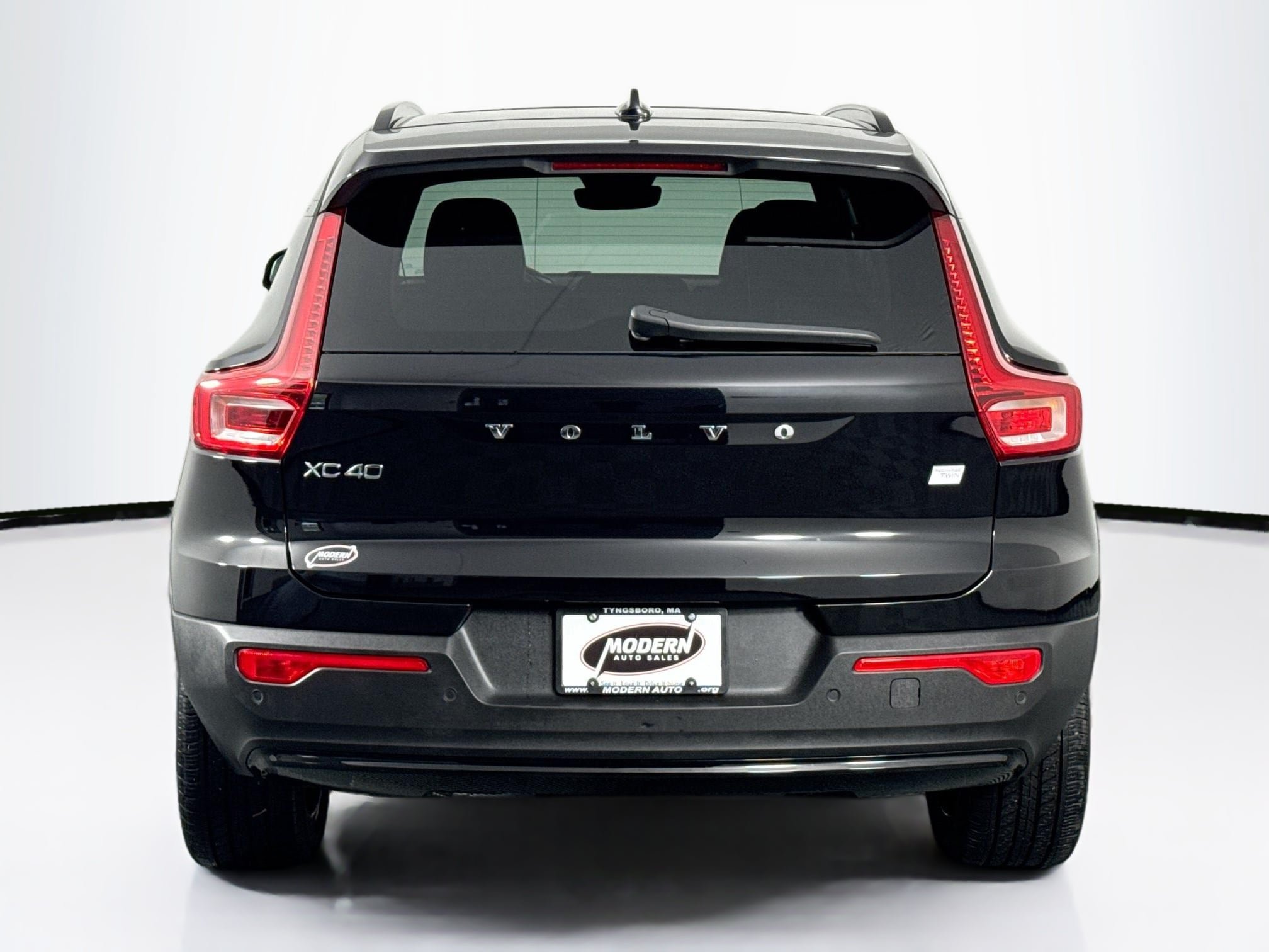Used 2023 Volvo XC40 Recharge Plus AWD/4WD image 14