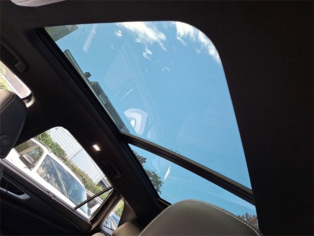 New 2026 Volkswagen Atlas Cross Sport SEL R-Line image 10