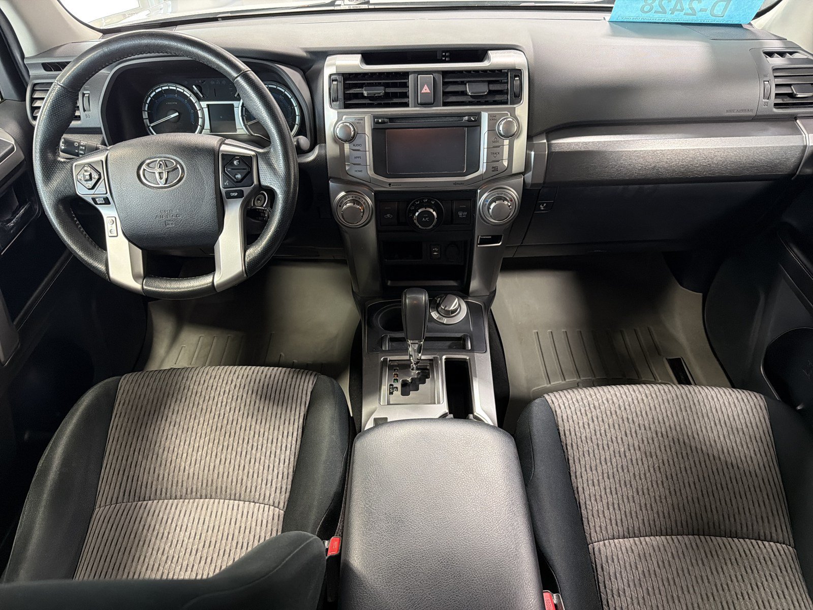 Used 2015 Toyota 4Runner SR5 AWD/4WD image 10