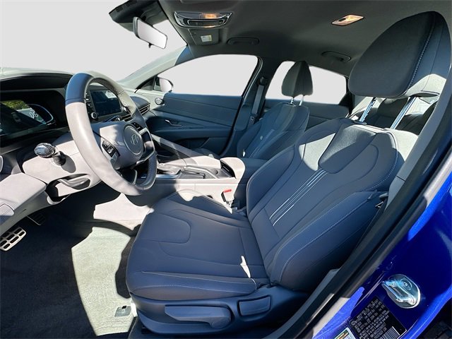 Used 2025 Hyundai Elantra Sport image 19