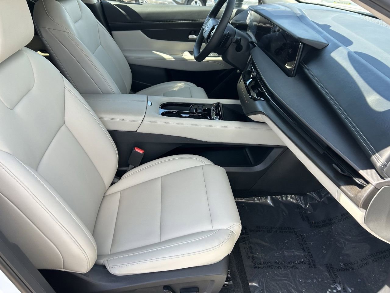 Certified 2025 Nissan Murano SV w/ Cargo Package image 10