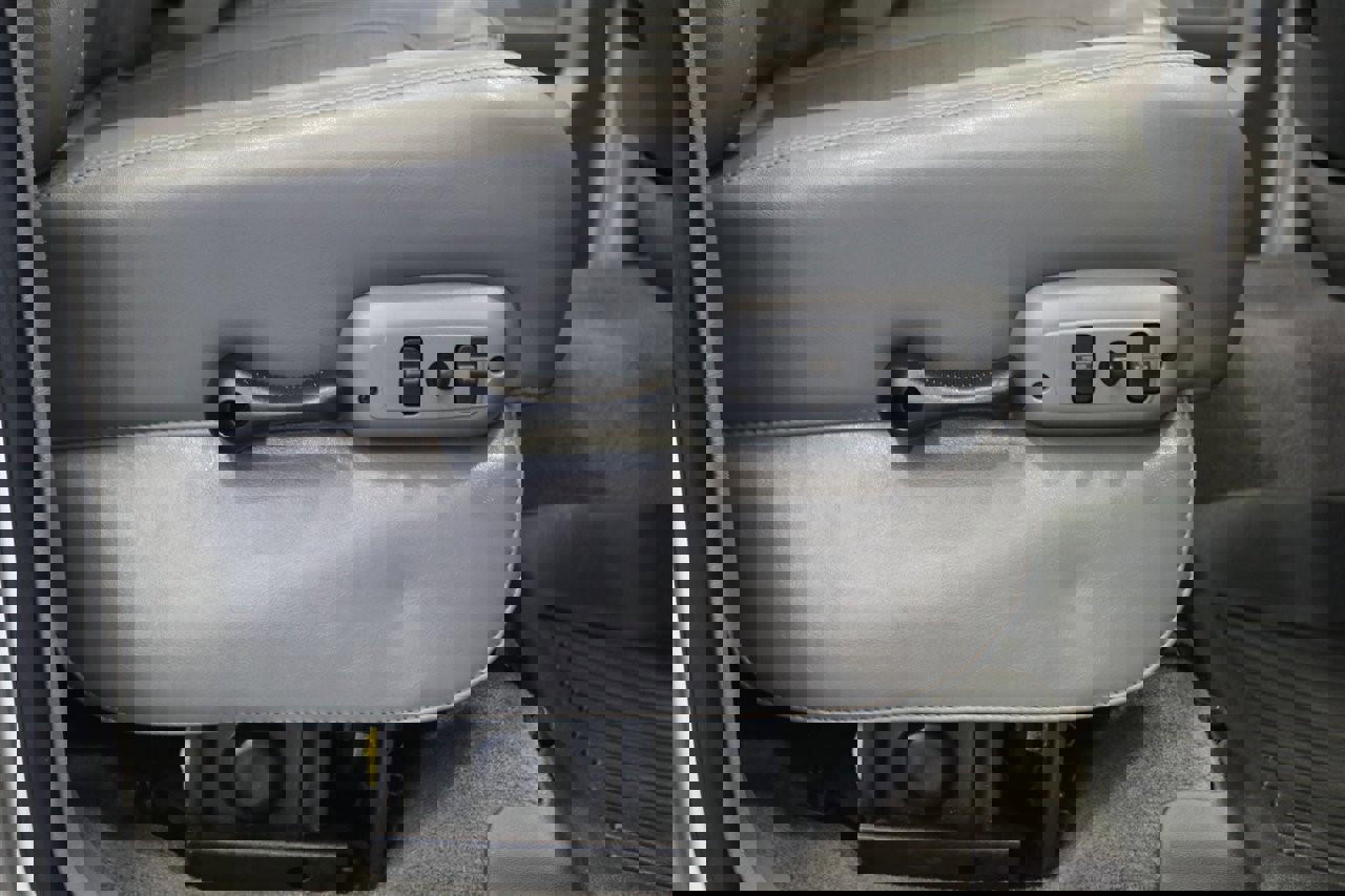 Used 2008 Dodge Ram 3500 Truck Laramie w/ Trailer Tow Group AWD/4WD image 75