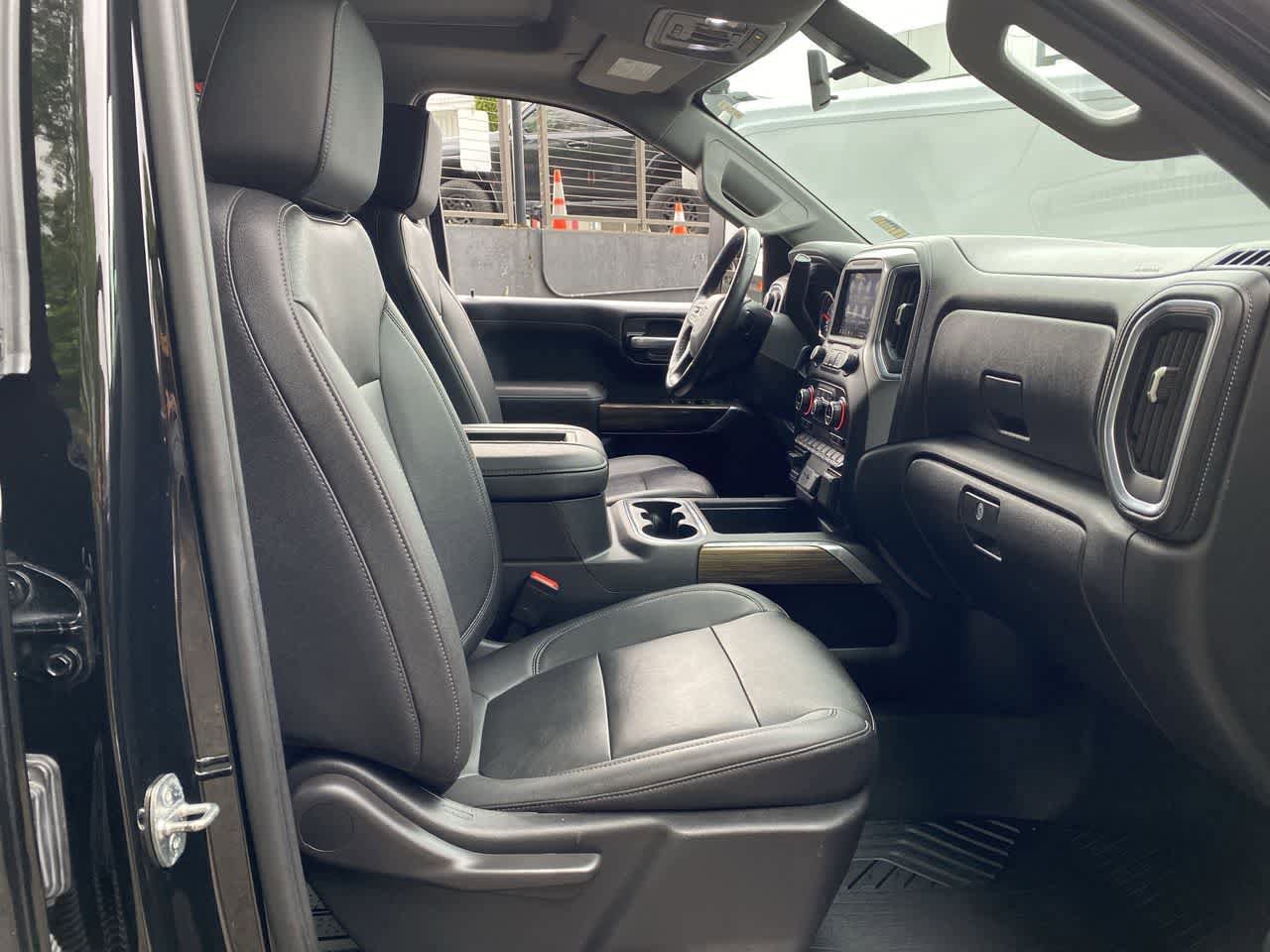 Used 2021 Chevrolet Silverado 1500 LT Trail Boss w/ Convenience Package II AWD/4WD image 18