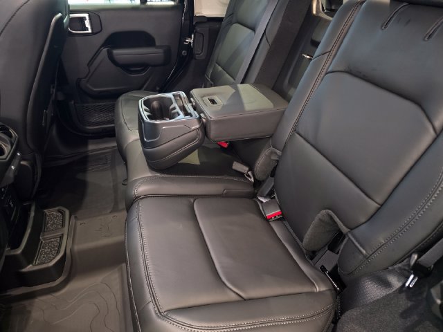 New 2027 Jeep Wrangler Unlimited Rubicon 392 AWD/4WD image 36