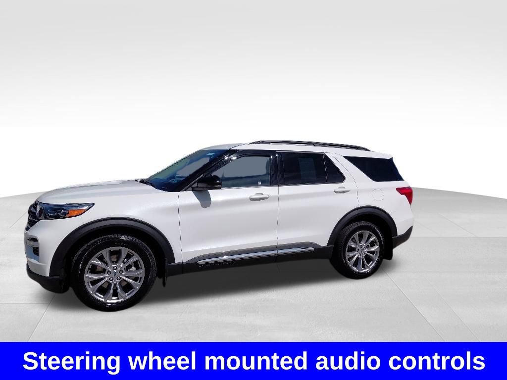 Used 2023 Ford Explorer XLT w/ Equipment Group 202A AWD/4WD image 21