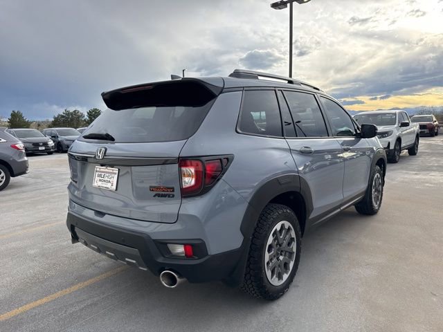 Certified 2025 Honda Passport TrailSport image 8