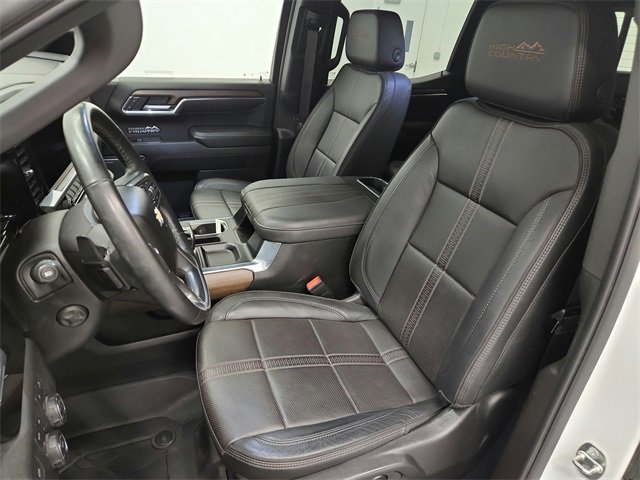Used 2024 Chevrolet Silverado 1500 High Country w/ High Country Premium Package image 19