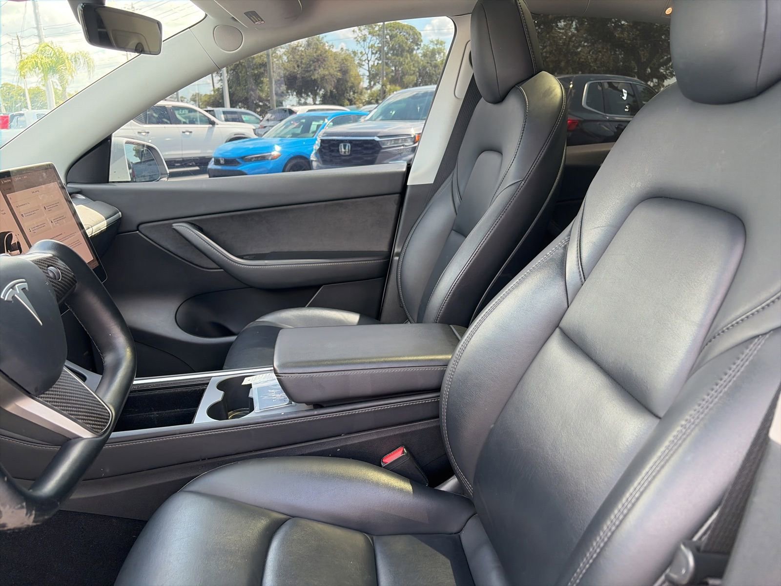 Used 2022 Tesla Model Y Performance AWD/4WD image 12
