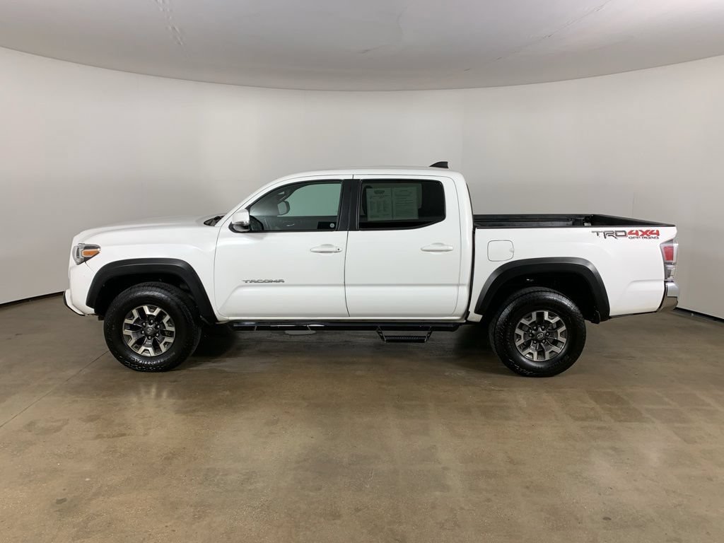 Used 2023 Toyota Tacoma TRD Off-Road AWD/4WD image 15