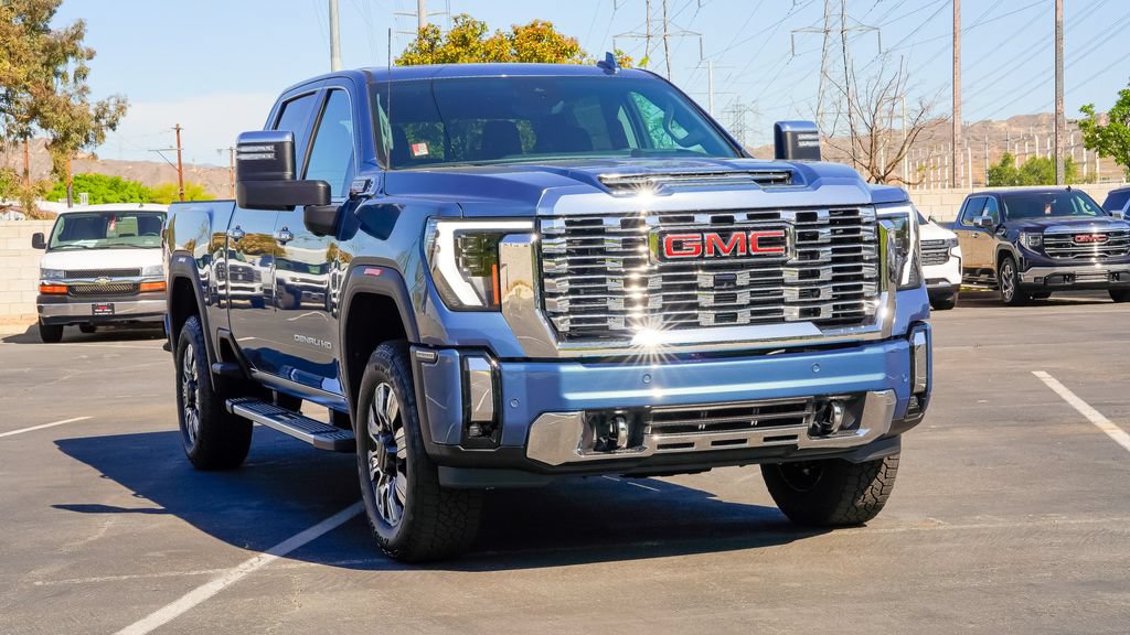 New 2026 GMC Sierra 2500 Denali w/ Denali Reserve Package AWD/4WD image 5