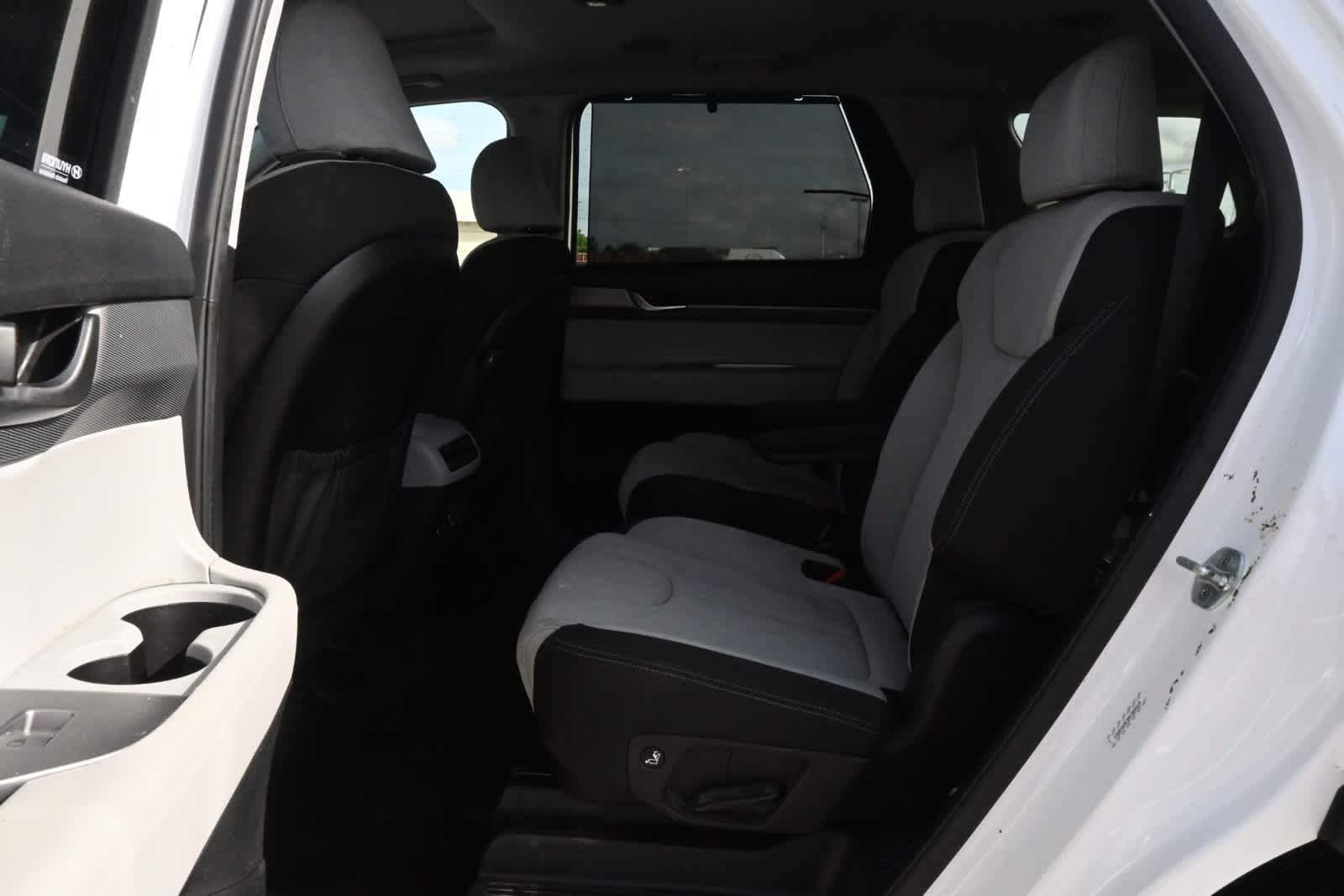 Used 2022 Hyundai Palisade SEL w/ Convenience Package FWD image 19